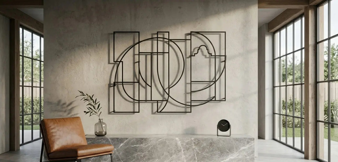 Moderne minimalistische woonkamer voorzien van Storetta premium metalen wanddecoratie met een elegant 3D schaduweffect.