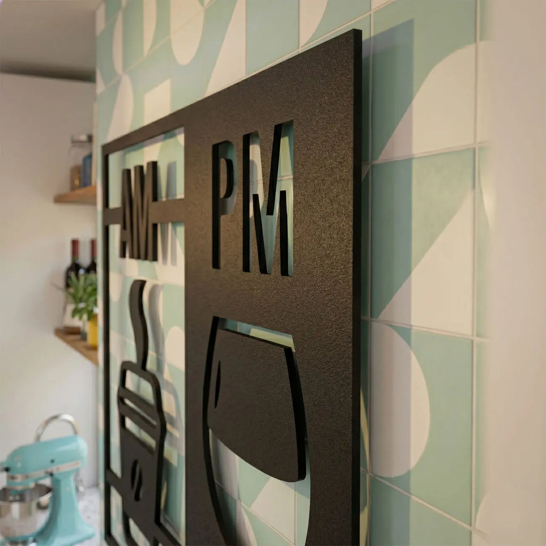 Detail van het unieke 2 cm 3D-schaduweffect op de metalen keuken wanddecoratie. Detail of the unique 2 cm 3D shadow effect on the metal kitchen wall decor.