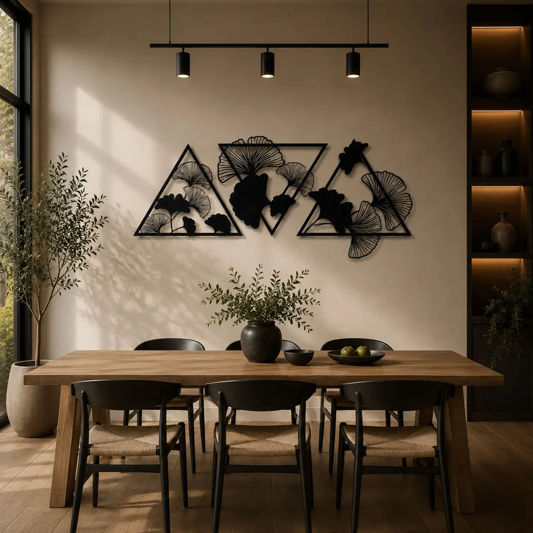 Botanische metalen muurkunst set van 3 met Ginkgo bladeren. Een elegante, brede wanddecoratie voor een sfeervolle eethoek of boven de lange eettafel.