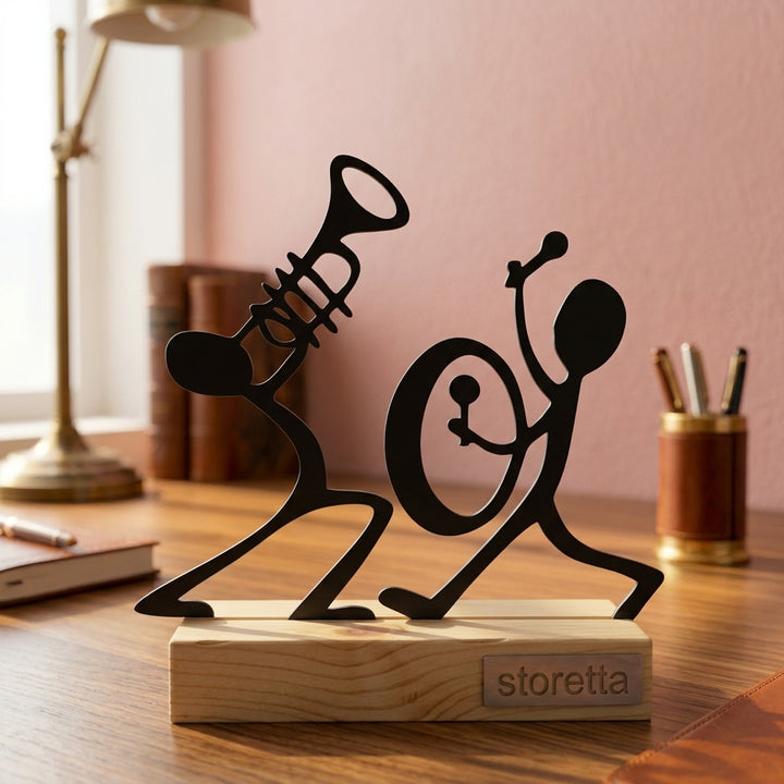 De Muzikanten jazz duo - Zwart metalen ornament op massief houten voet als energieke bureaudecoratie.