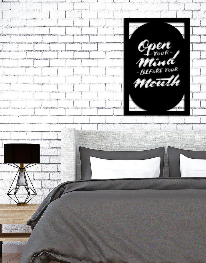 Rustgevende en motiverende wanddecoratie voor de slaapkamer. Motivating and peaceful metal bedroom quote wall art.