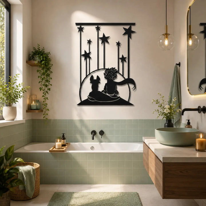 Schattige en sfeervolle metalen wanddecoratie van De Kleine Prins en de vos. Een perfecte, bescheiden toevoeging voor een warme en sympathieke sfeer in de (kinder)badkamer.