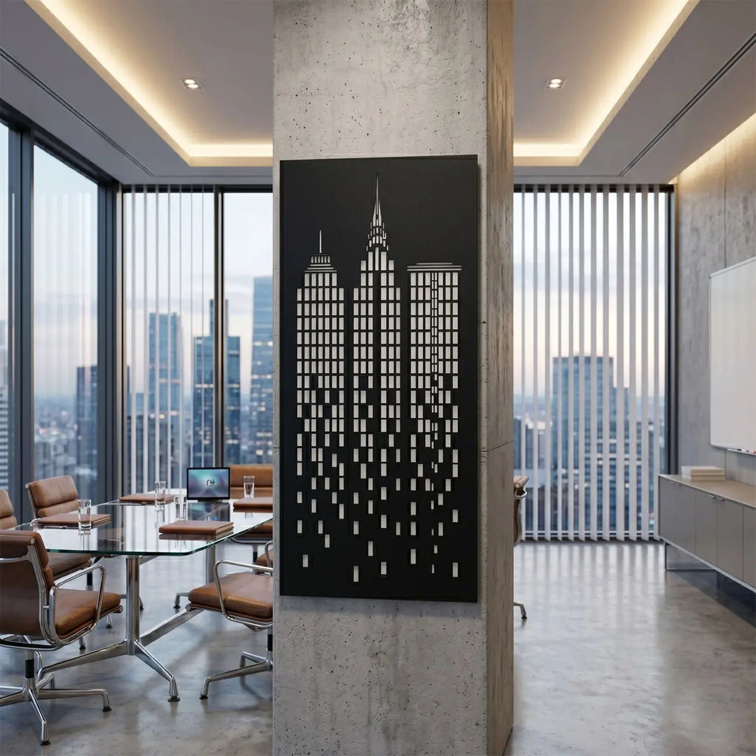 Metalen skyline van de stad als motivatie en stijlvolle toevoeging aan uw dagelijkse werkplek of zakelijk kantoor.