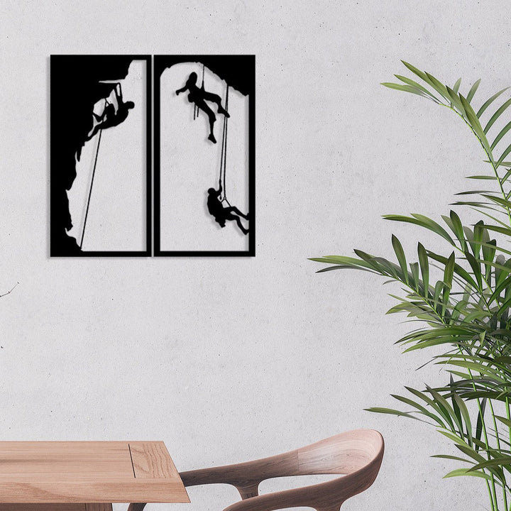Een vleugje avontuur in de keuken met de 'Peak Challenge' wanddecoratie. A touch of adventure in the kitchen with the 'Peak Challenge' wall decor.
