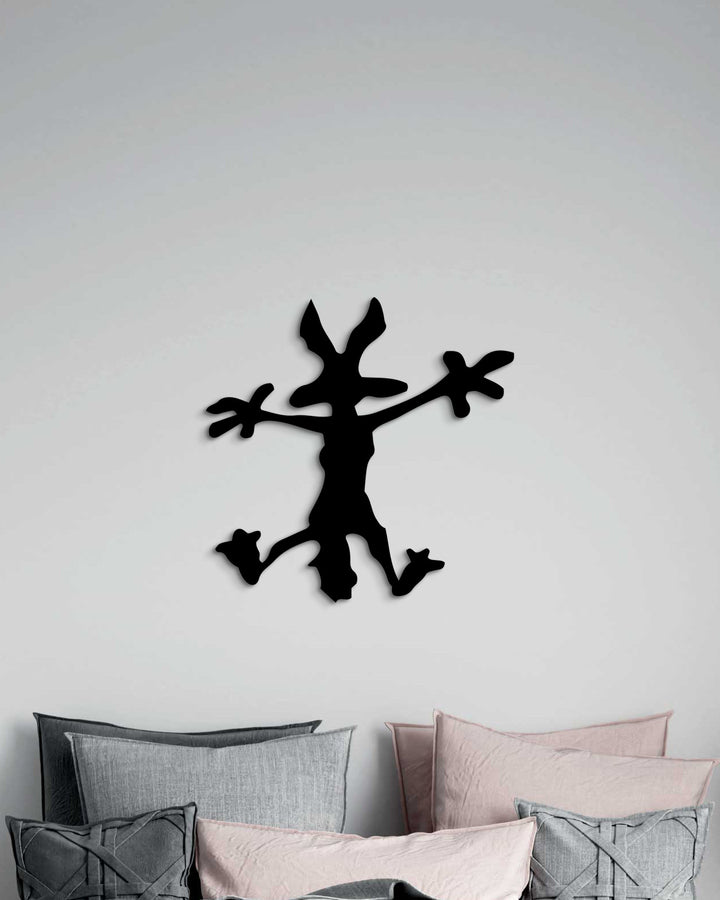 Grappige metalen wanddecoratie van Wile E. Coyote. De perfecte, bescheiden toevoeging voor aan de muur boven de bank in bir basis woonkamer.