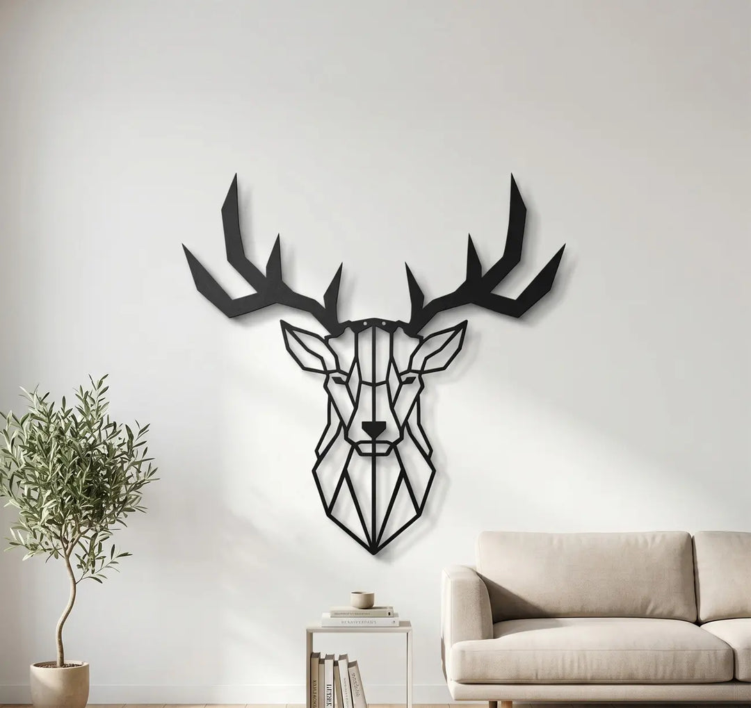 Zwarte metalen geometrische hertenhoofd wanddecoratie. De perfecte diervriendelijke eyecatcher voor een Scandinavisch interieur in de woonkamer.