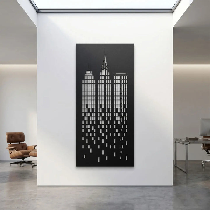 Zwarte metalen muurkunst met stadsgezicht, een perfecte zakelijke wanddecoratie voor een moderne vergaderruimte of directiekantoor.